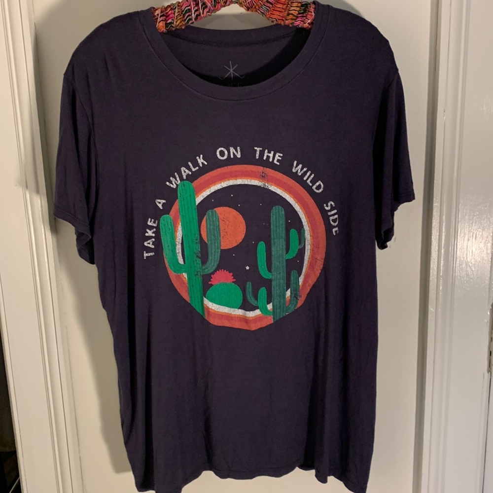 Graphic tee